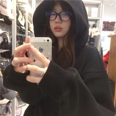女孩